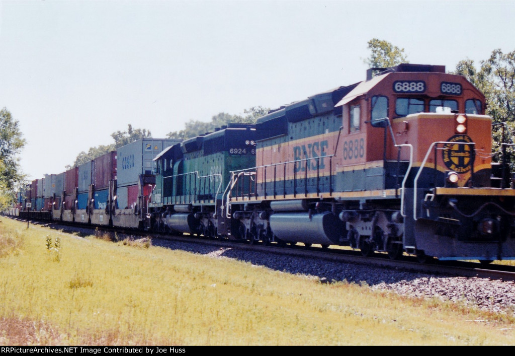 BNSF 6888 West